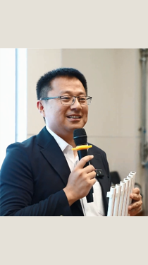 如何讓孩子們對科學感興趣？來聽他的講述